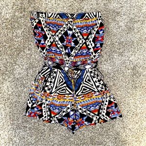 Graphic Print Strapless Romper